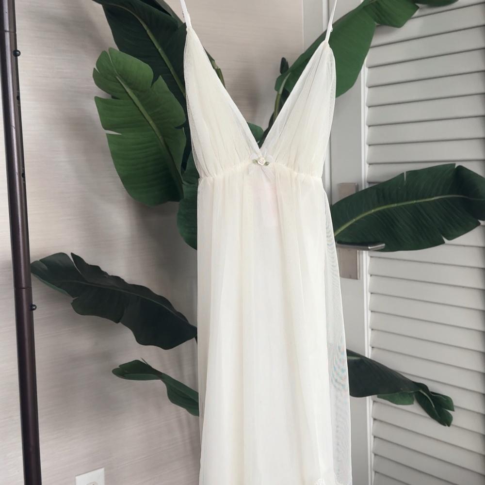 Lace Nightgown by Oscar de la Renta